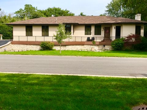 1S701 Eisenhower Road Oakbrook Terrace IL 60181