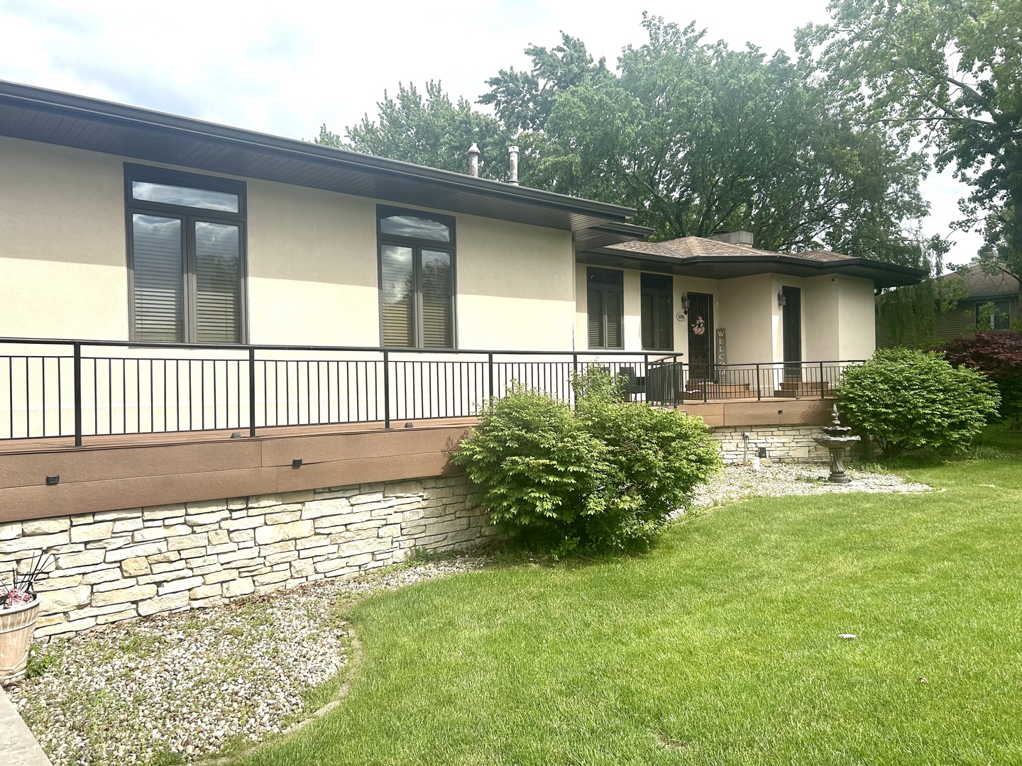 1S701 Eisenhower Road