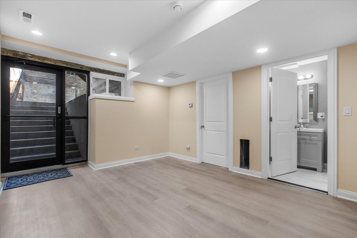 1635 N Ashland Avenue GARDEN