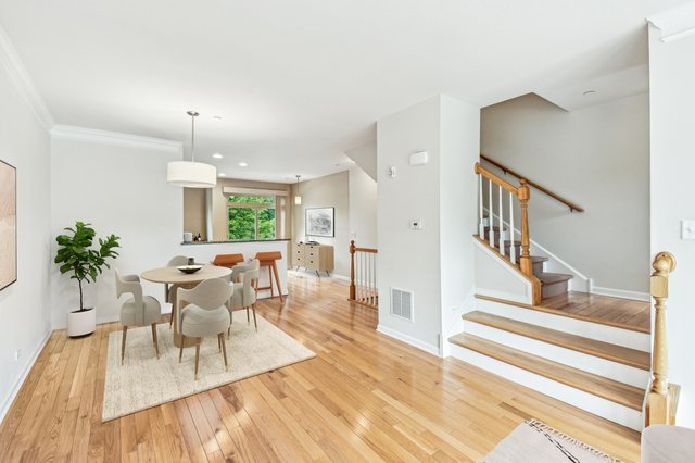 8638 Narragansett Avenue 31