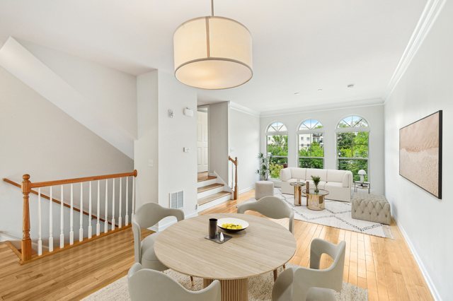 8638 Narragansett Avenue 31