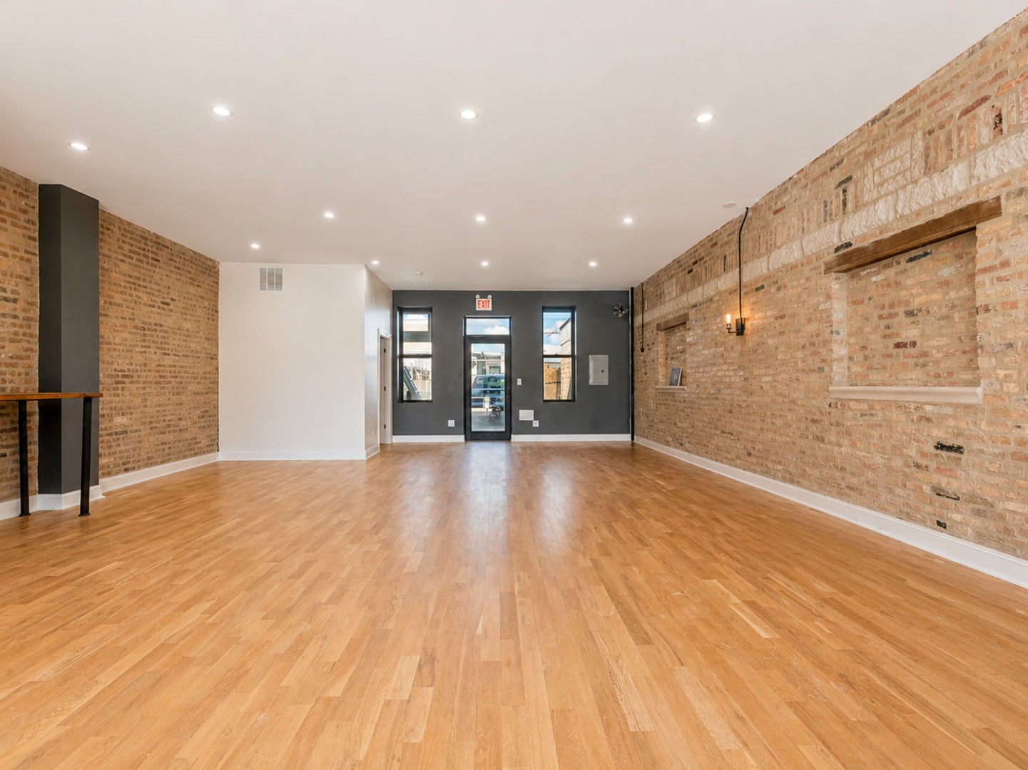 2552 W 59th Street