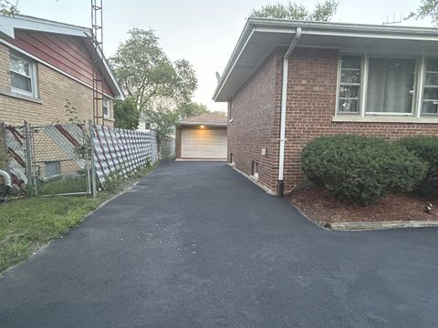 Tiny photo for 22431 Lawndale Avenue, Richton Park, IL 60471 (MLS # 12402936)