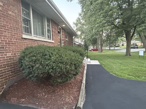Tiny photo for 22431 Lawndale Avenue, Richton Park, IL 60471 (MLS # 12402936)