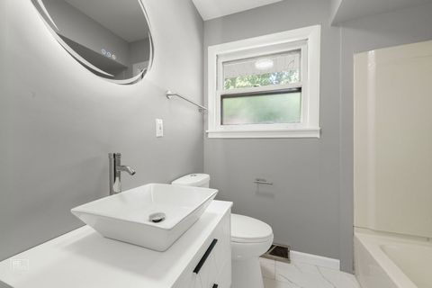 Tiny photo for 22431 Lawndale Avenue, Richton Park, IL 60471 (MLS # 12402936)