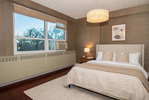 Tiny photo for 3180 N Lake Shore Drive #4H, Chicago, IL 60657 (MLS # 12793548)