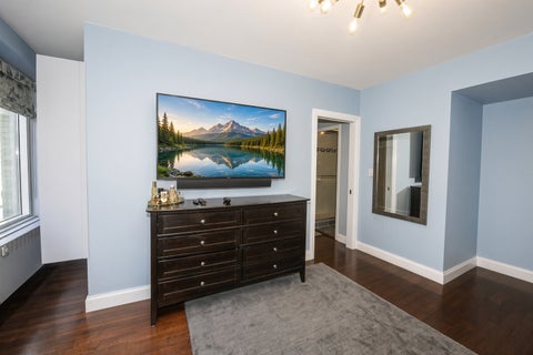 Tiny photo for 3180 N Lake Shore Drive #4H, Chicago, IL 60657 (MLS # 12793548)