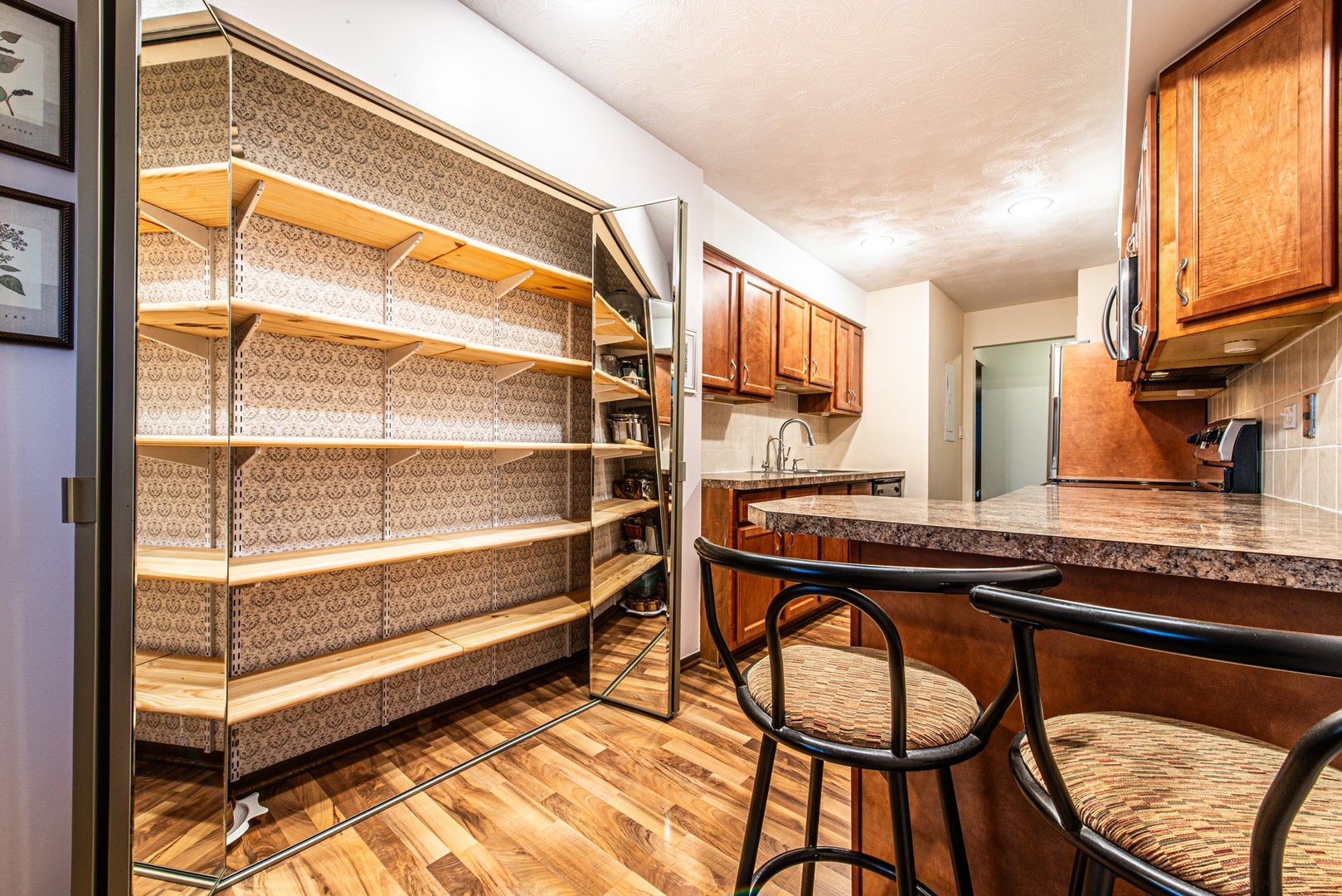 601 W Huntington Common Road 201