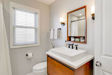 Tiny photo for 4222 N Claremont Avenue, Chicago, IL 60618 (MLS # 12577262)