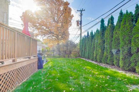 Tiny photo for 4222 N Claremont Avenue, Chicago, IL 60618 (MLS # 12577262)