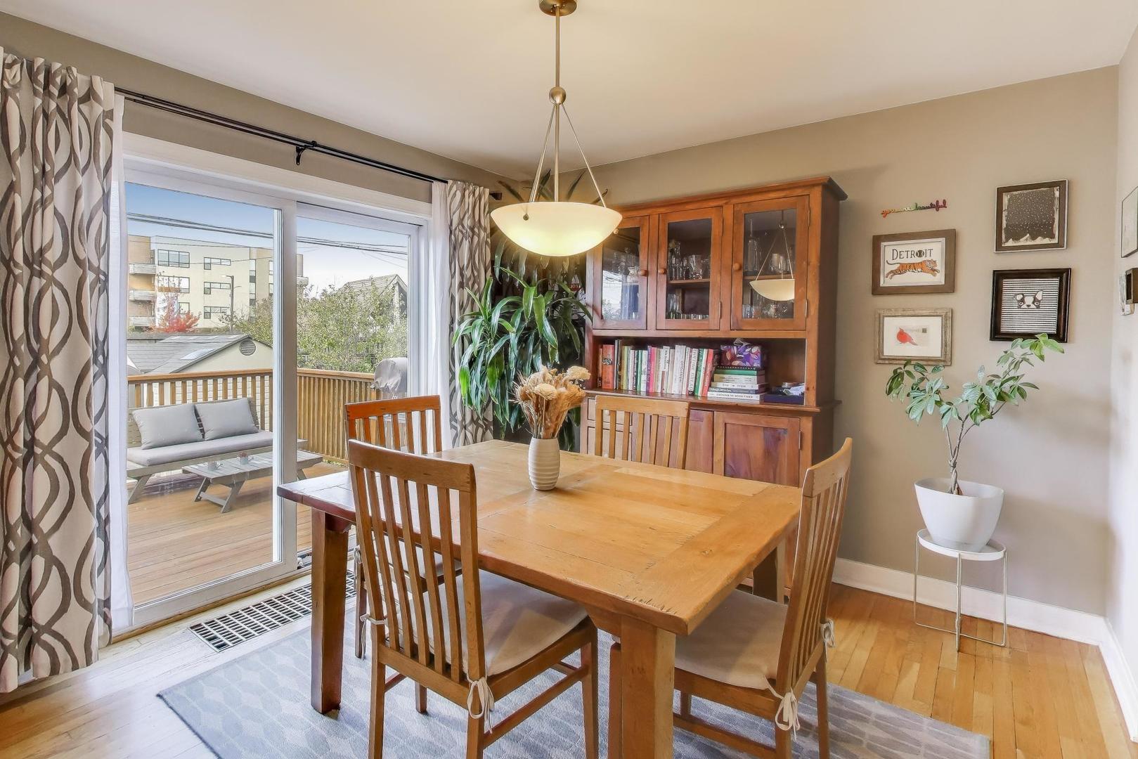 4222 N Claremont Avenue