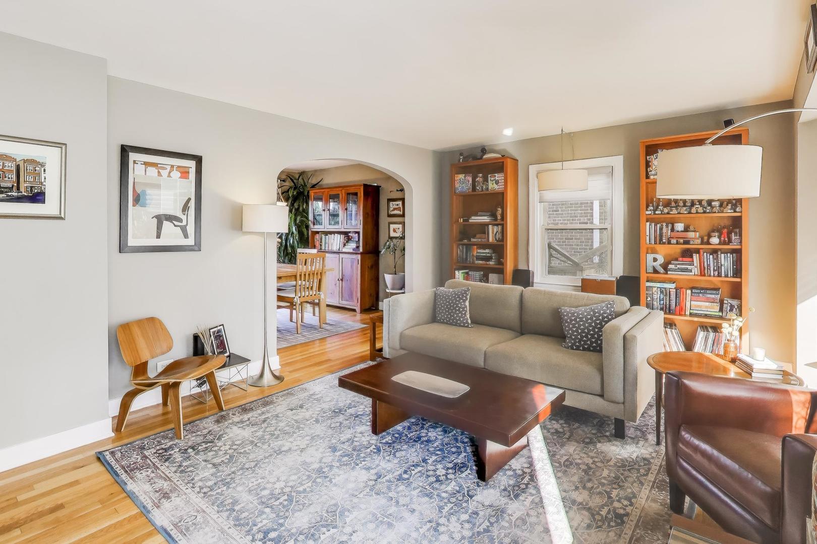 4222 N Claremont Avenue