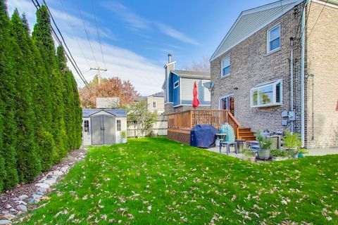 Tiny photo for 4222 N Claremont Avenue, Chicago, IL 60618 (MLS # 12577262)