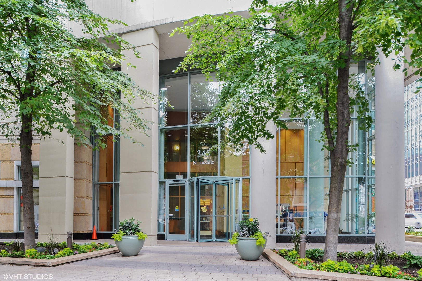 345 N LaSalle Street 1505