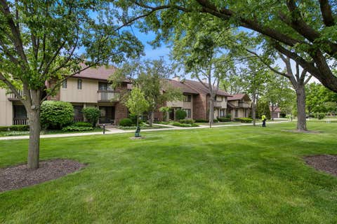 Tiny photo for 21 Kyle Court, Willowbrook, IL 60527 (MLS # 12718921)