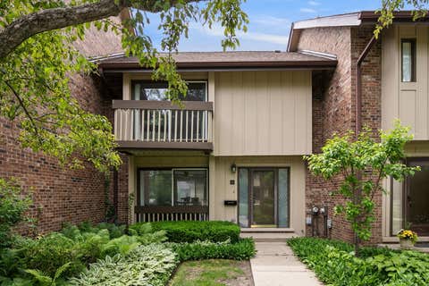 Tiny photo for 21 Kyle Court, Willowbrook, IL 60527 (MLS # 12718921)