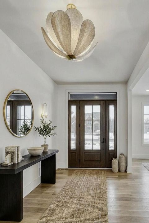 Tiny photo for 1652 N Lake Charles Drive, Vernon Hills, IL 60061 (MLS # 12622272)