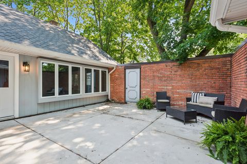 Tiny photo for 2 Croydon on Duxbury Street, Rolling Meadows, IL 60008 (MLS # 12566776)