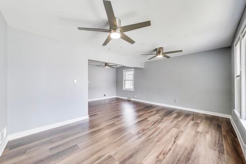 Tiny photo for 4118 Prairie Avenue, Brookfield, IL 60513 (MLS # 12533001)