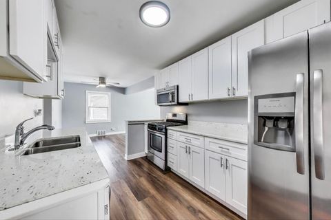 Tiny photo for 4118 Prairie Avenue, Brookfield, IL 60513 (MLS # 12533001)