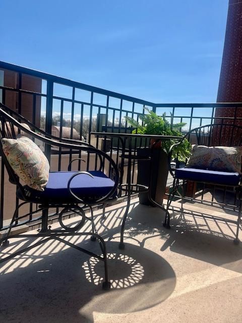 Tiny photo for 3303 Grove Avenue #306, Berwyn, IL 60402 (MLS # 12618957)