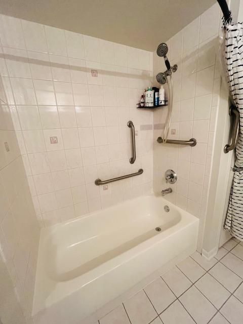 Tiny photo for 3303 Grove Avenue #306, Berwyn, IL 60402 (MLS # 12618957)