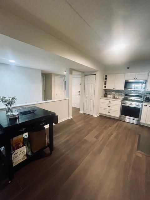 Tiny photo for 3303 Grove Avenue #306, Berwyn, IL 60402 (MLS # 12618957)