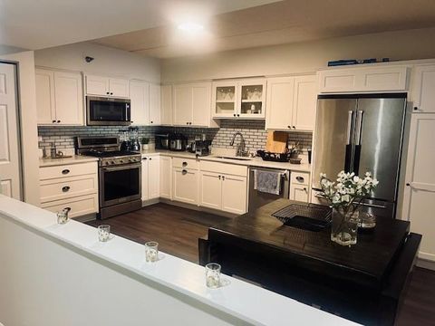 Tiny photo for 3303 Grove Avenue #306, Berwyn, IL 60402 (MLS # 12618957)