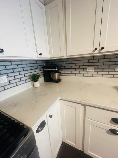 Tiny photo for 3303 Grove Avenue #306, Berwyn, IL 60402 (MLS # 12618957)