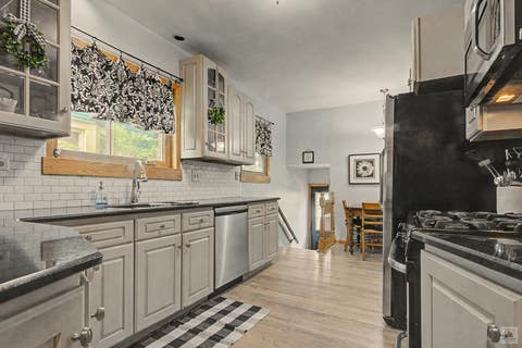 Tiny photo for 120 S Harvey Avenue, Oak Park, IL 60302 (MLS # 12715787)