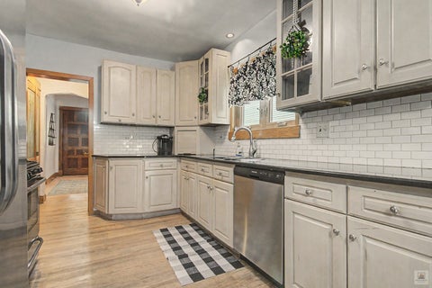 Tiny photo for 120 S Harvey Avenue, Oak Park, IL 60302 (MLS # 12715787)