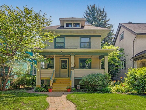 Photo of 120 S Harvey Avenue, Oak Park, IL 60302 (MLS # 12715787)