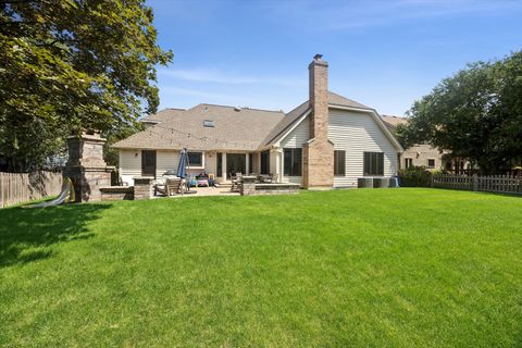 Tiny photo for 510 De Lasalle Avenue, Naperville, IL 60565 (MLS # 12687663)