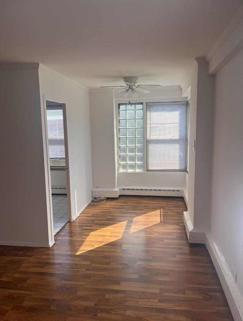 2600 W Berwyn Avenue 403