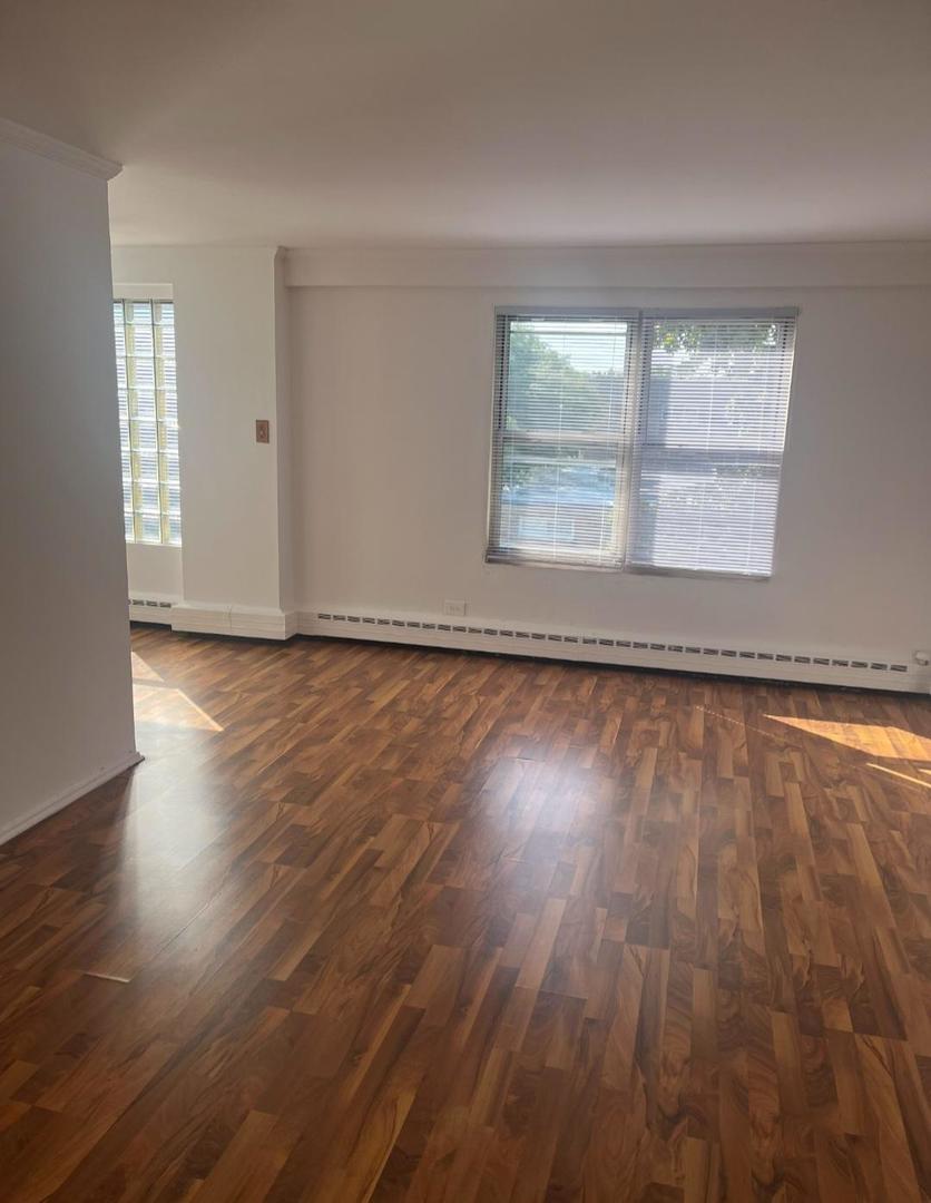 2600 W Berwyn Avenue 403
