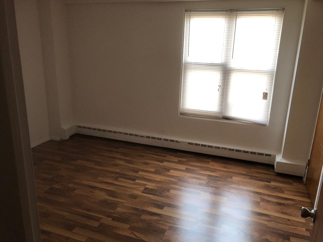 2600 W Berwyn Avenue 403