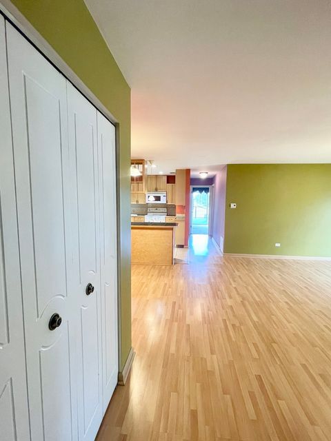 Tiny photo for 1306 S New Wilke Road #2B, Arlington Heights, IL 60005 (MLS # 12529115)