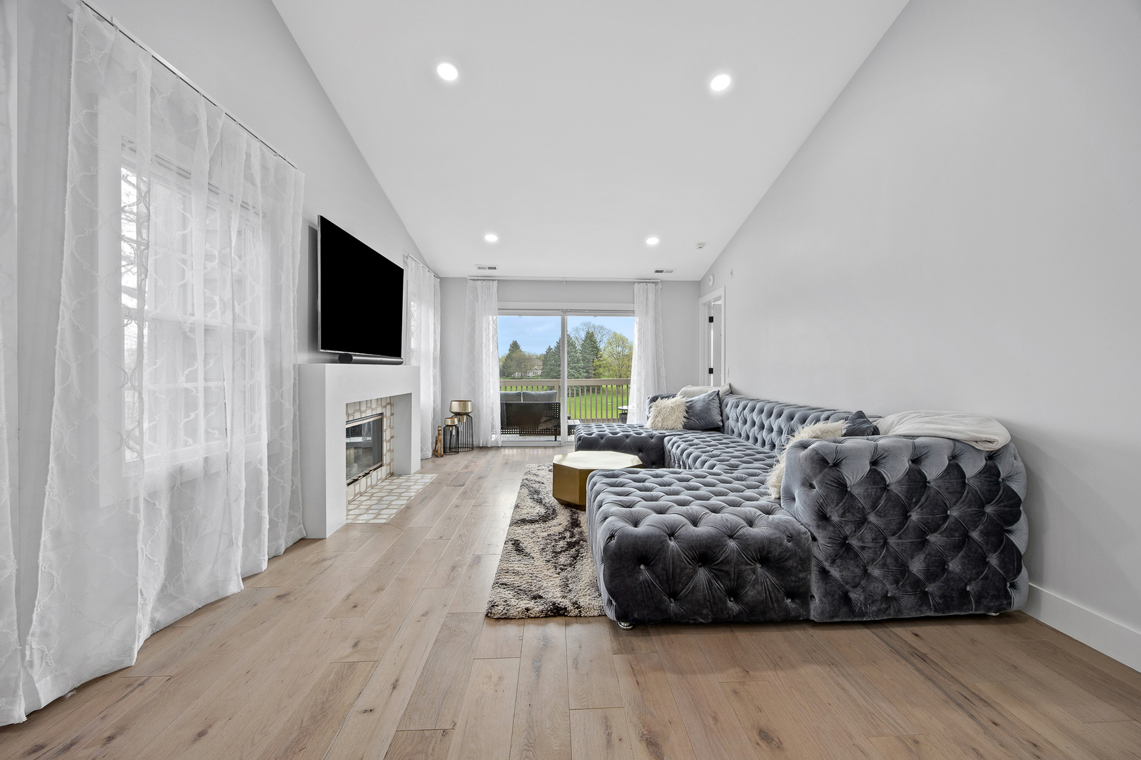 1504 Aberdeen Court 1504