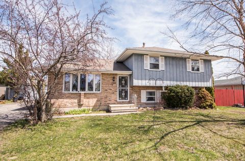 A home in JOLIET