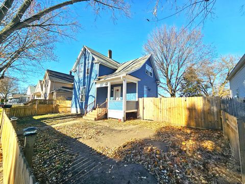Tiny photo for 2614 McKinley Avenue, Davenport, IA 52802 (MLS # 12549316)