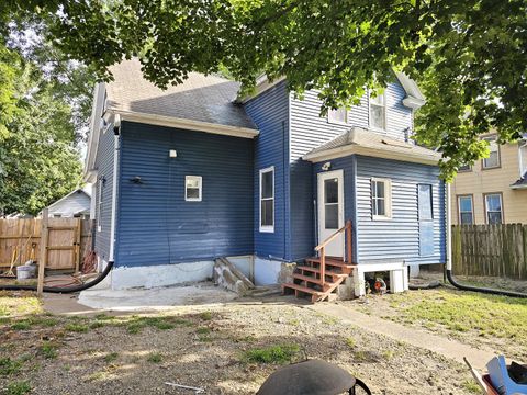 Tiny photo for 2614 McKinley Avenue, Davenport, IA 52802 (MLS # 12549316)
