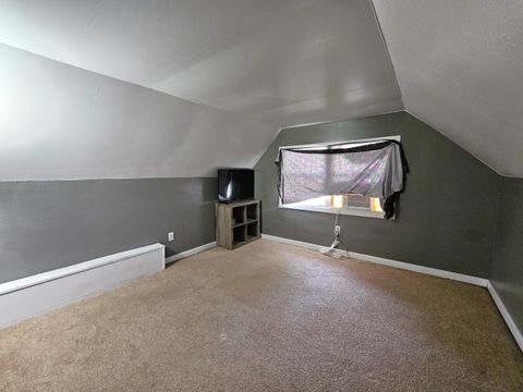 Tiny photo for 2614 McKinley Avenue, Davenport, IA 52802 (MLS # 12549316)