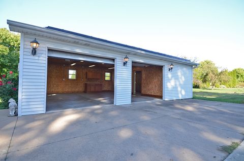 Tiny photo for 708 Lundy Street, Streator, IL 61364 (MLS # 12483893)