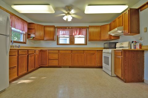 Tiny photo for 708 Lundy Street, Streator, IL 61364 (MLS # 12483893)