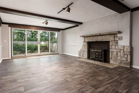 Tiny photo for 2014 Glenview Road, Rockford, IL 61107 (MLS # 12473496)