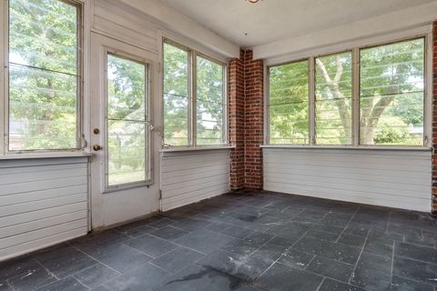 Tiny photo for 2014 Glenview Road, Rockford, IL 61107 (MLS # 12473496)