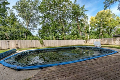 Tiny photo for 2014 Glenview Road, Rockford, IL 61107 (MLS # 12473496)