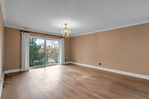 Tiny photo for 1002 Castilian Court #302, Glenview, IL 60025 (MLS # 12540131)