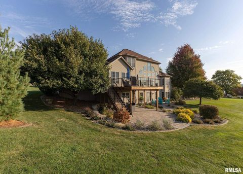 Tiny photo for 28055 238TH Street, Le Claire, IA 52753 (MLS # QC4268951)