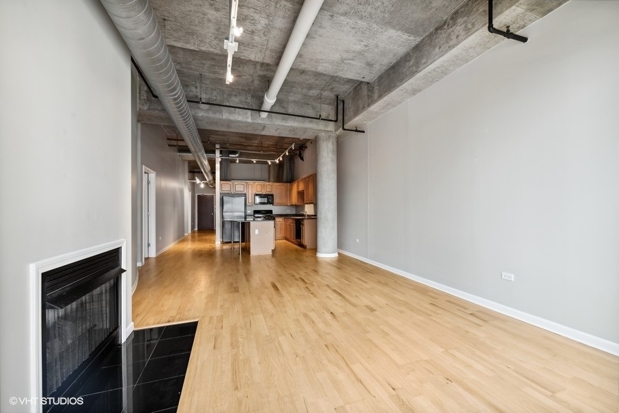 125 E 13TH Street 1303